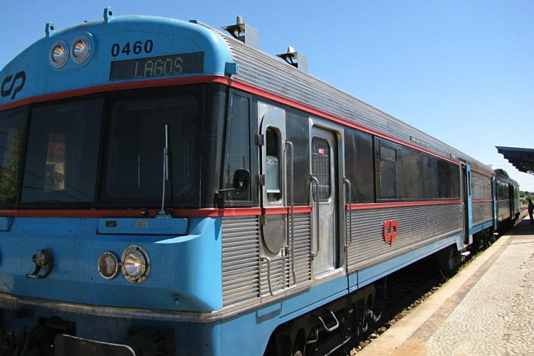 Local train services operate from Faro to Lagos